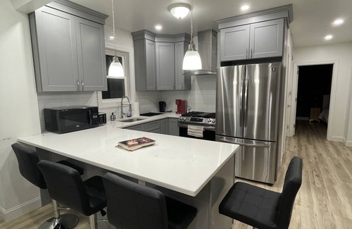 McGinley Square Apartamento | Modern Luxury Apartment near NYC