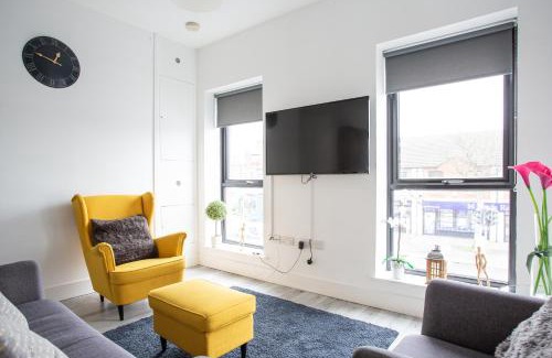 Ormeau Apartamento | Modern Luxury Apartment, Sleeps 6, Best Location