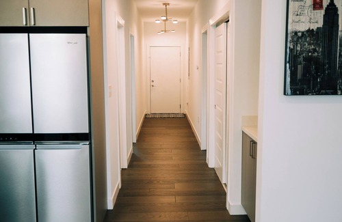 Near Northside Casa | Modern Luxury Centrally Located 3BR/3BA Mins Away From Fairgrounds & Downtown