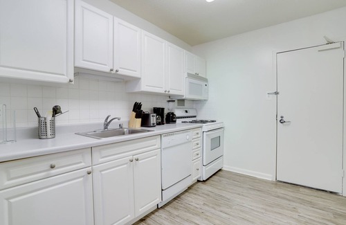 Crystal City Apartamento | Modern & Luxury Condo at Crystal City