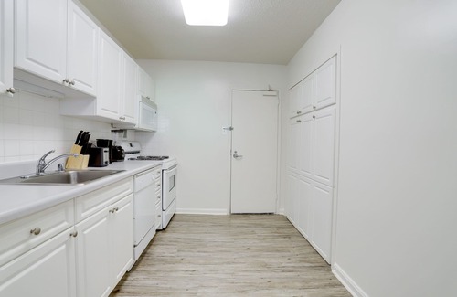 Crystal City Apartamento | Modern & Luxury Condo at Crystal City