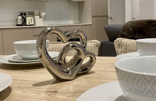 Sutton Central Apartamento | Modern & Luxury Flat