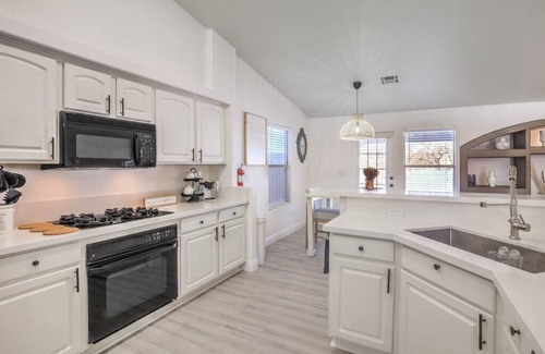 Mission Hills Casa | Modern Luxury - Heated Pool, Hot Tub & Vegas Vibes