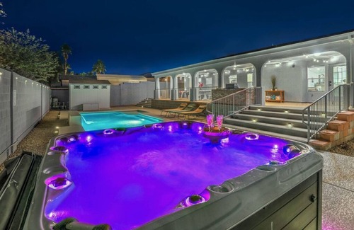 Mission Hills Casa | Modern Luxury - Heated Pool, Hot Tub & Vegas Vibes