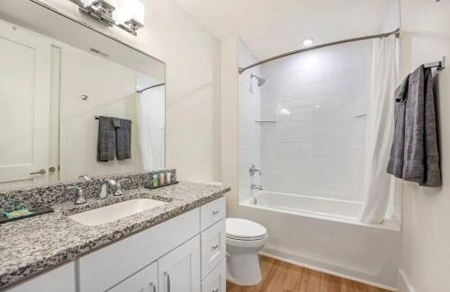 Northeast South Bend Apartamento | Modern Luxury High Rise 2 Bed Rooms Washer/Dryer