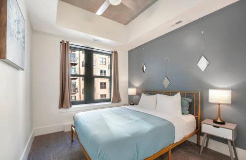 Northeast South Bend Apartamento | Modern Luxury High Rise 2 Bed Rooms Washer/Dryer