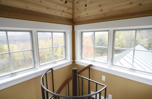 Waitsfield Casa | Casa de lujo moderna en 40 acres w / impresionantes vistas 15 min. de la estación de esquí de Sugarbush