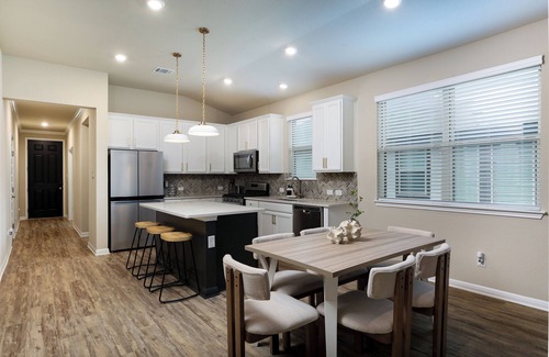 Far North Central Casa | Modern Luxury Home located in north central San Antonio