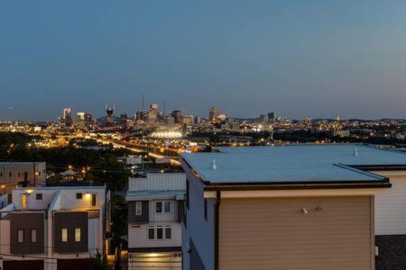 Talbot's Corner Casa | Modern Luxury Hot Tub Mini Golf Elevator Views