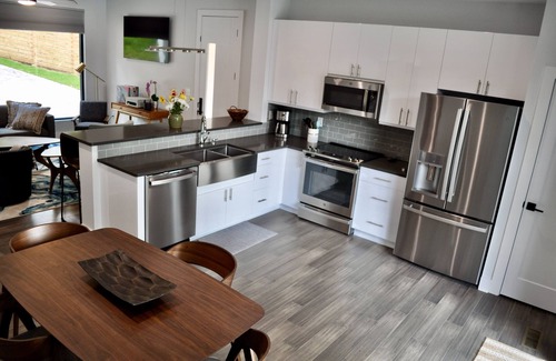 Killen Casa | Modern Luxury in brand new home on Shoals Creek