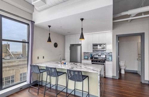 Nelson Apartamento | Modern Luxury in Downtown Muskegon - The Leonard Building