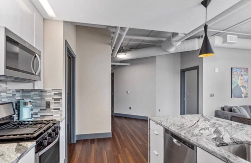 Nelson Apartamento | Modern Luxury in Downtown Muskegon - The Leonard Building