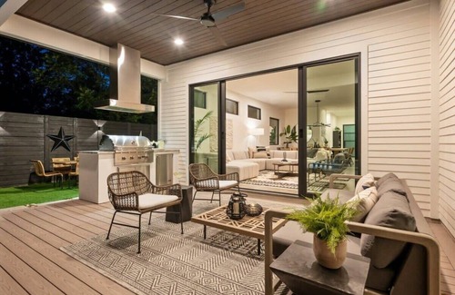 Montopolis Casa | Modern Luxury Ranch | Heated Pool