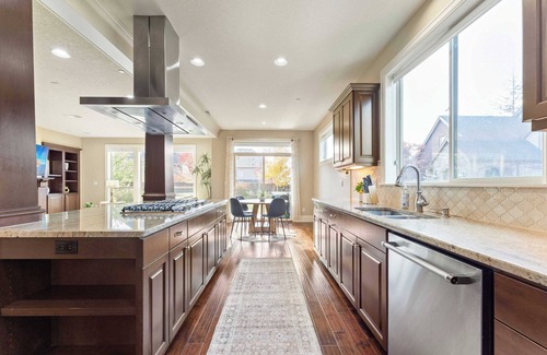Bethany Casa | Modern Luxury Stay in Bethany – 5BR Home with Office & Spacious Backyard #42237