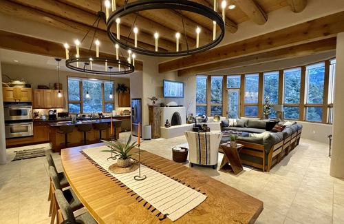 Arroyo Seco Casa | Modern Luxury & Sweeping Views in Arroyo Seco/Taos. Welcome to Walking Rain