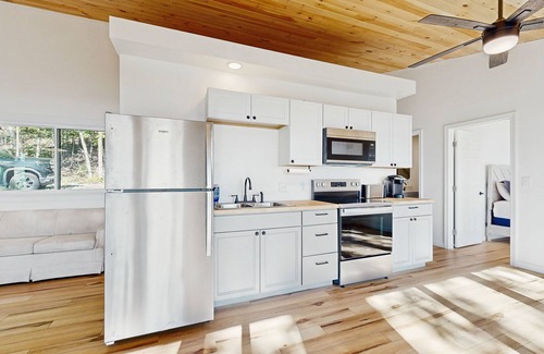 Sandy Point Cabaña | Modern Maine cottage with river views, deck, and a convenient washer/dryer