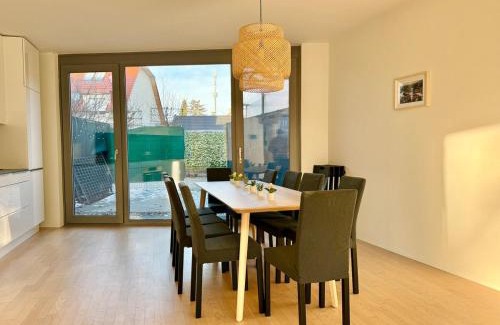 Grinzing Apartamento | Modern Maisonette with Garden & Free Parking