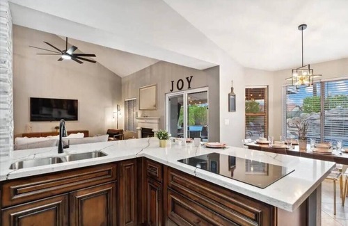 Mesa Casa | Modern Majestic Home with Pool, Spa & Basketball