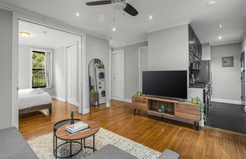 Upper East Side Apartamento | Modern Manhattan Retreat Near Central Park