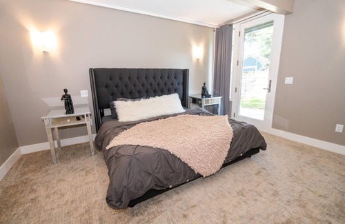 Billings Casa | Modern Masterpiece - Airport/Downtown/Hospitals