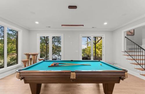Denver Casa | Modern Masterpiece by AvantStay Waterfront Private Dock