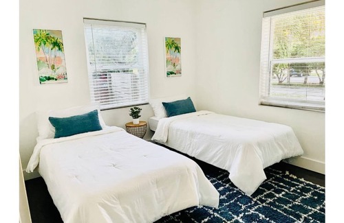North Miami Cabaña | Modern Miami Cottage - 12 mins from the Beach
