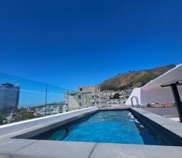 Claremont Apartamento | Modern Micro Apartment Sea-Point