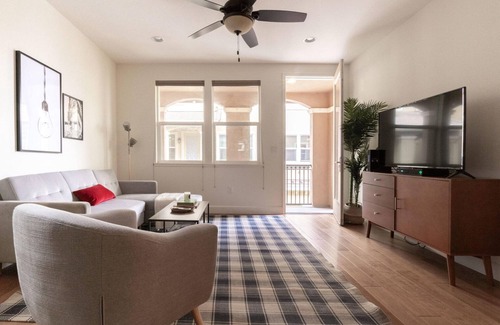 Berryessa Casa | Modern Milpitas 3BR w/ Yard & A/C, nr Retail & Theater, by Blueground