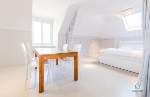 Wahring Apartamento | MODERN, MINIMALIST FLAT IN VIENNA