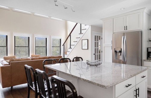 Waitsfield Casa | Modern Mountain Escape + Studio minutes to town & mountains