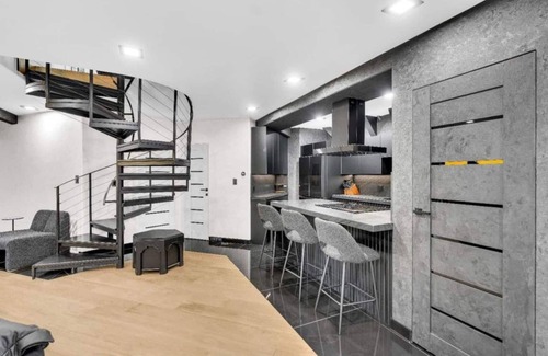Musick Ridge Cabina | Modern Mountain Luxury ~ Soak, Stay, & Be Spoiled