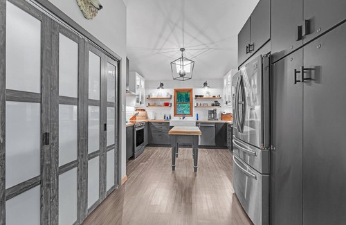 Old Timberline Casa | Modern Mountain Retreat Near Dolly Sods & Skiing 3 Bedroom Home