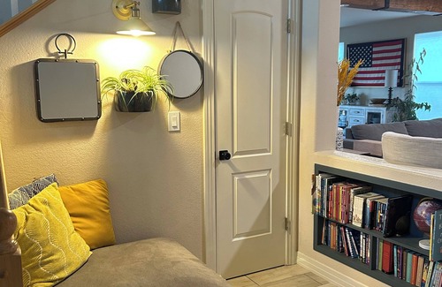 Northwest Reno Casa | Modern Mountain RetreatnnLocated in highly desirable area in Northwest Reno.