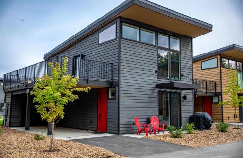 Whitefish Casa | Modern Mountain Townhouse at The Quarry