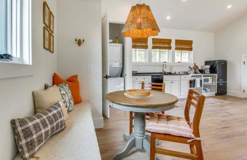 Glenville Apartamento | Modern Mountain-View Gem with Deck in Glenville