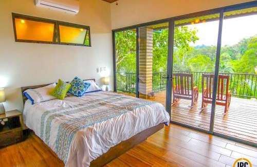 Platanillo Casa | Modern Mountain View Home by Nauyaca Waterfall