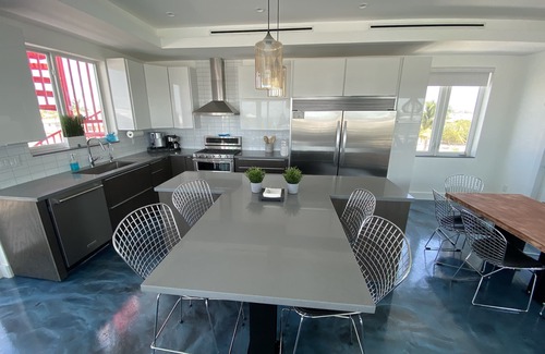 Pine Channel Estates Casa | Modern multi story waterfront home, 30 minutes from Key west.