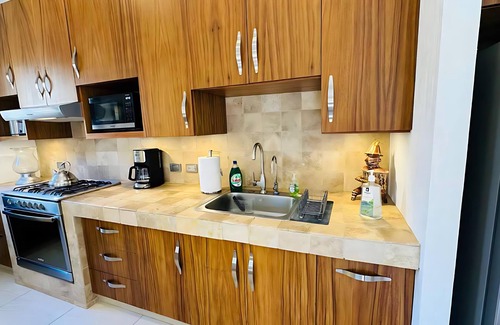 San Antonio Tlayacapan Casa | Impresionante refugio de 3 habitaciones en San Antonio Ajijic, a un paso de todo