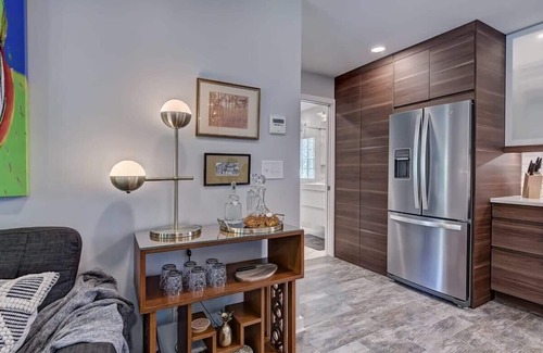 Charlotte Condominio | 510 Queens 103: Spacious 1BR in Myers Park
