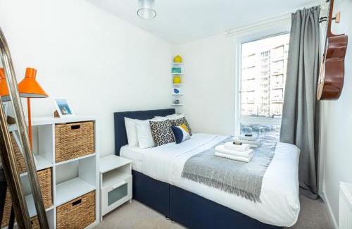 Coldharbour Apartamento | Modern New 2BR flat wBalcony in peaceful Brixton
