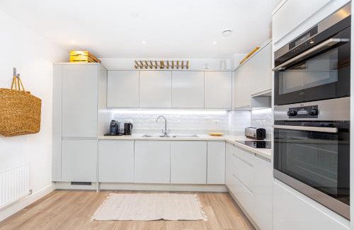 Wandsworth Apartamento | Modern New 2BR wViews & Balcony in Wandsworth
