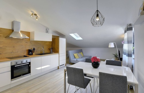 Pjescana Uvala Apartamento | Apartamento NUEVO moderno - 300 m de la playa