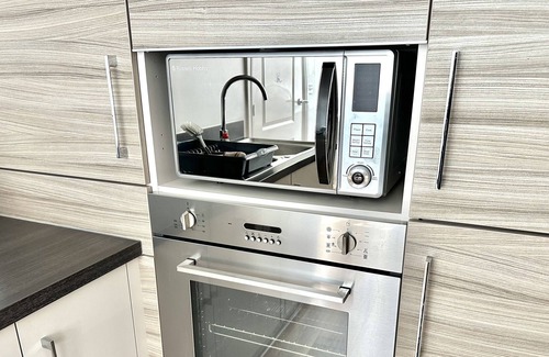 Basildon Apartamento | Modern New Build 4 Bed En-Suite