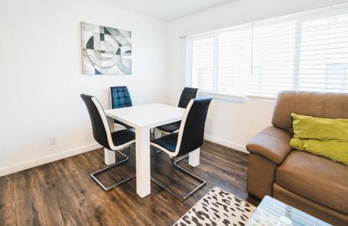 Wilshire Apartamento | Modern New Close to Downtown LA 1 Bedroom with Parking