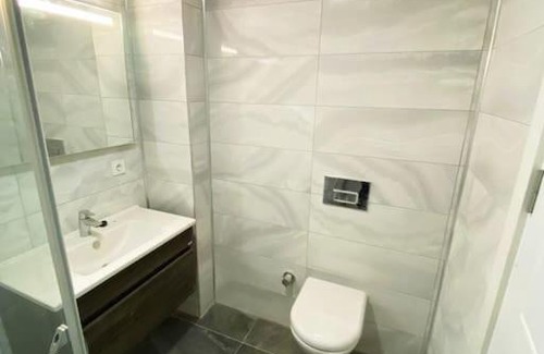 Serdivan Apartamento | Modern New furniture Apartment -Istanbul Highway