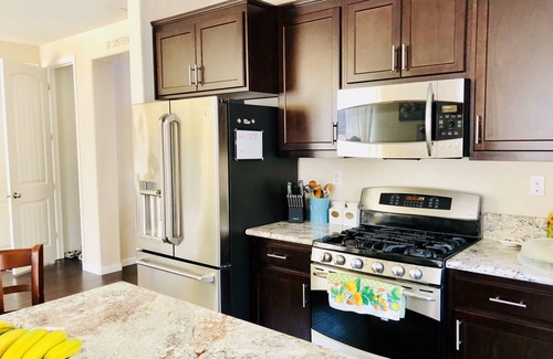 Fairfield Casa | MODERNA CASA NUEVA CERCA DE NAPA WINE COUNTRY, SACRAMENTO Y SAN FRANCISCO