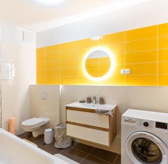 Csarnok negyed Apartamento | Modern & Newly built apartment with private garage