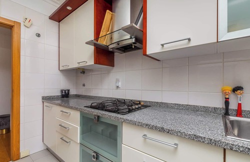 Parque das Nacoes Apartamento | Modern Oasis Stay in Lisbon