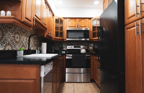 Central Oakland Park Apartamento | Modern Oasis
