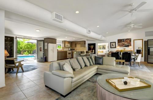 Tahquitz River Estates Casa | Modern Oasis w Pool Patio Lounge Mountain Views Palo Verde by AvantStay